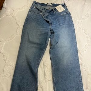 Abercrombie and Fitch 90s high-rise jeans